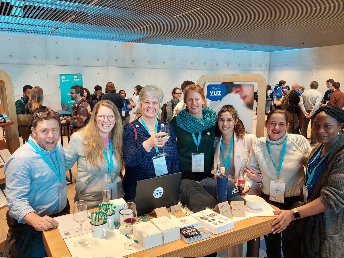 VLIZnews's tweet photo. Let us cherish #VMSD23 as a very inspiring marine science day for Flanders and surroundings. Lets head up for the network reception now, and for #VMSD24! https://t.co/DWLqZQEjUT