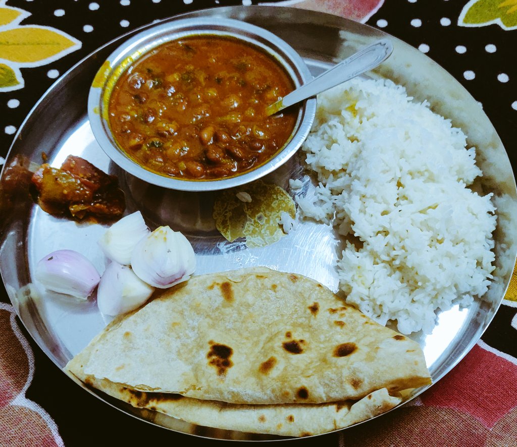 🇮🇳 IndianPunekar on Twitter "Batao batao dish batao"