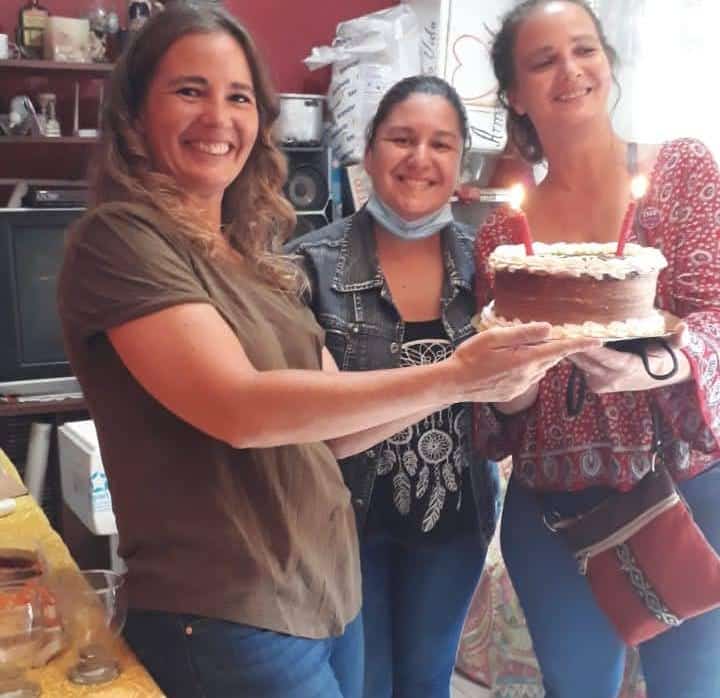 duran_karitoo's tweet photo. Feliz y bendecido cumple Mari y @VMoralesGorleri las q siempre están a pesar, del correr de los años 🥳🥳🥳🫂 https://t.co/71uzKaZ76c