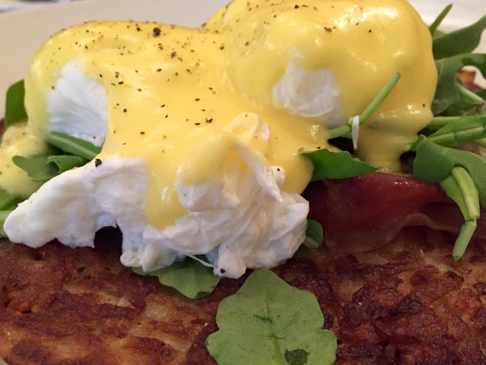 AzurKeyWest's tweet photo. The AZUR Roesti is one of our most popular Brunch choices: Poached Eggs with Arugula, Brie &amp; Prosciutto on a Potato Pancake &amp; topped with our house Hollandaise...dadgum that's good! Brunch 9am-3pm Daily ~ Dinner 5:30-10pm Nightly
#DadgumThatsGoodDay #azurkeywest #bruncheveryday https://t.co/JNRCoHuDlQ