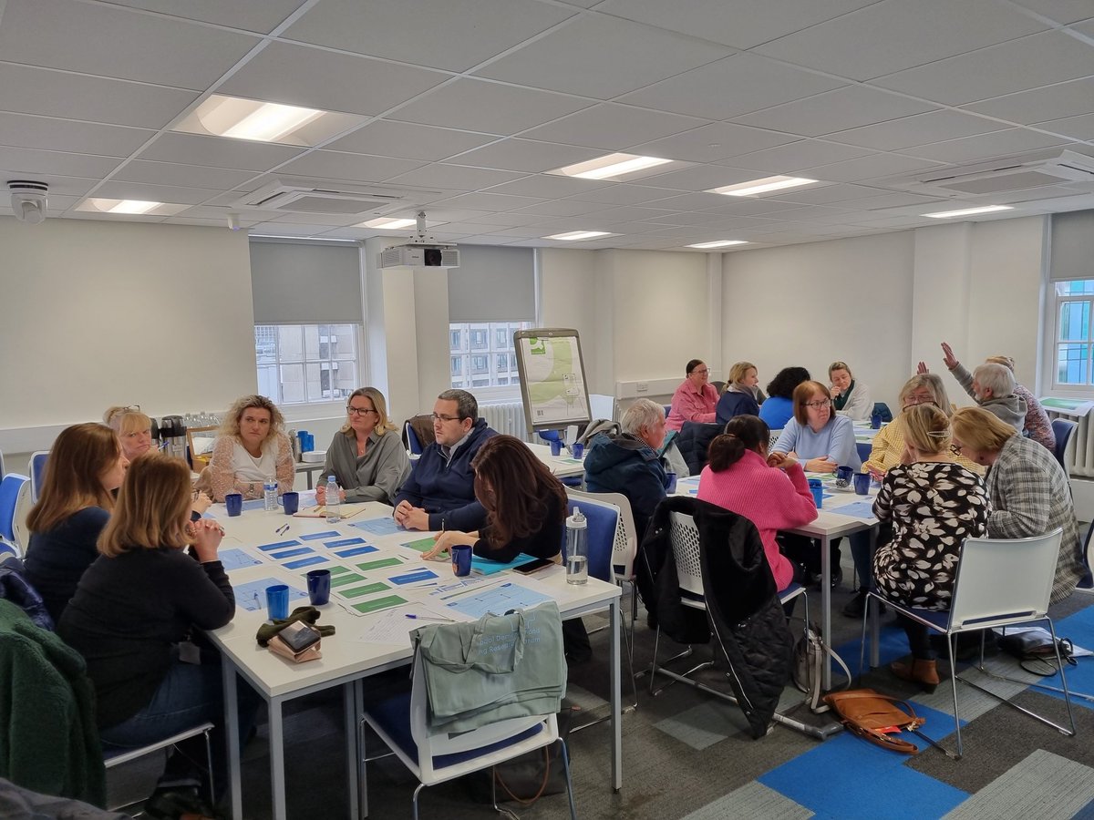 ClarissaGiebel's tweet photo. A full house at our co-production workshop this morning, developing a boardgame into #dementia #inequalities!! 🎲♟

Next step, advancing the game idea and hopefully getting it into production!
Thx to @wellcometrust &amp; @livuniHLS for funding! https://t.co/Q7utzbQU9d