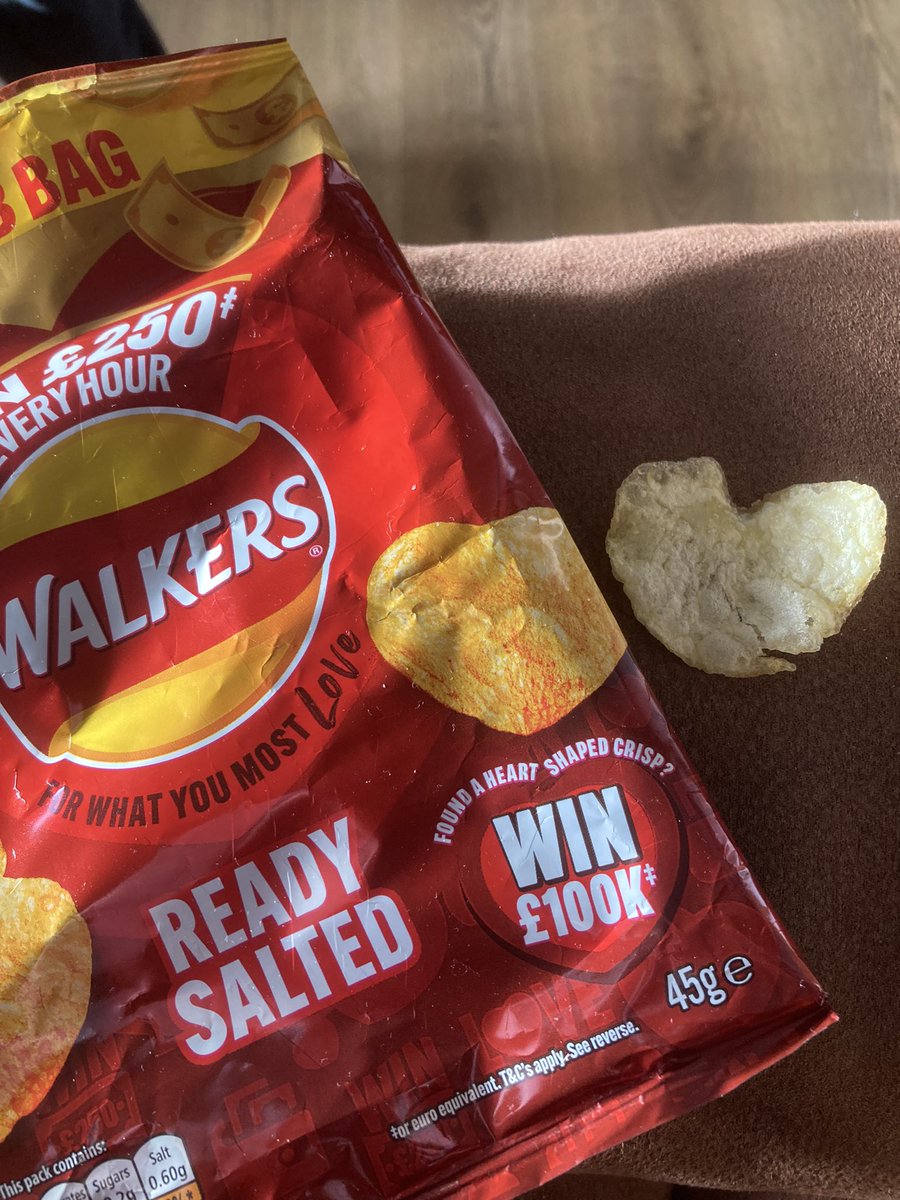 #lovefromwalkers I found a heart, extremely unlikely will win 100k but hey in for a penny in for a pound lol 😂