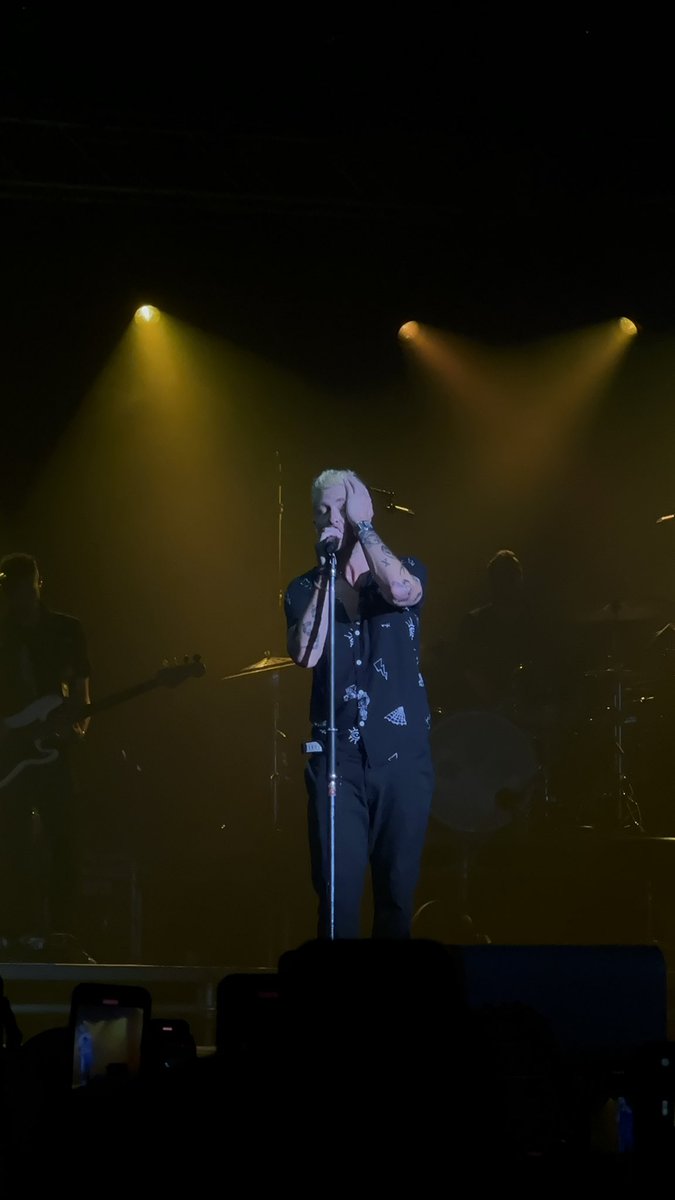yaasvanth13's tweet photo. Thank you @RyanTedder &amp; @OneRepublic. It was Amazingggggg! Malaysia 🇲🇾 loves you and please come back again soon! #onerepublicliveinconcert #onerepublic #ryantedder #malaysia https://t.co/dJoI4QmPxk