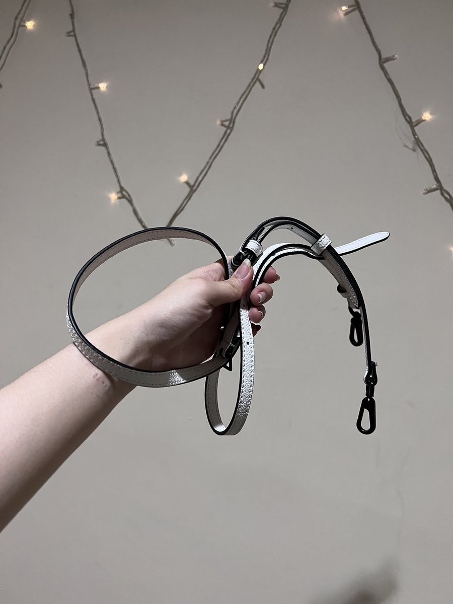 Cindereallyyy's tweet image. Fast Sale!

Charles&amp;amp;Keith Jelly Backpack 
ORIGINAL 100% ❤️

MONEY BACK GUARANTEE✨

Price : 5xx.xxx 

Kelengkapan : with tag original store ya

Minat DM!

#preloved #prelovedbag #prelovedcharlesandkeith #cnk #charlesandkeith #prelovedbranded #prelovedbrandedbag