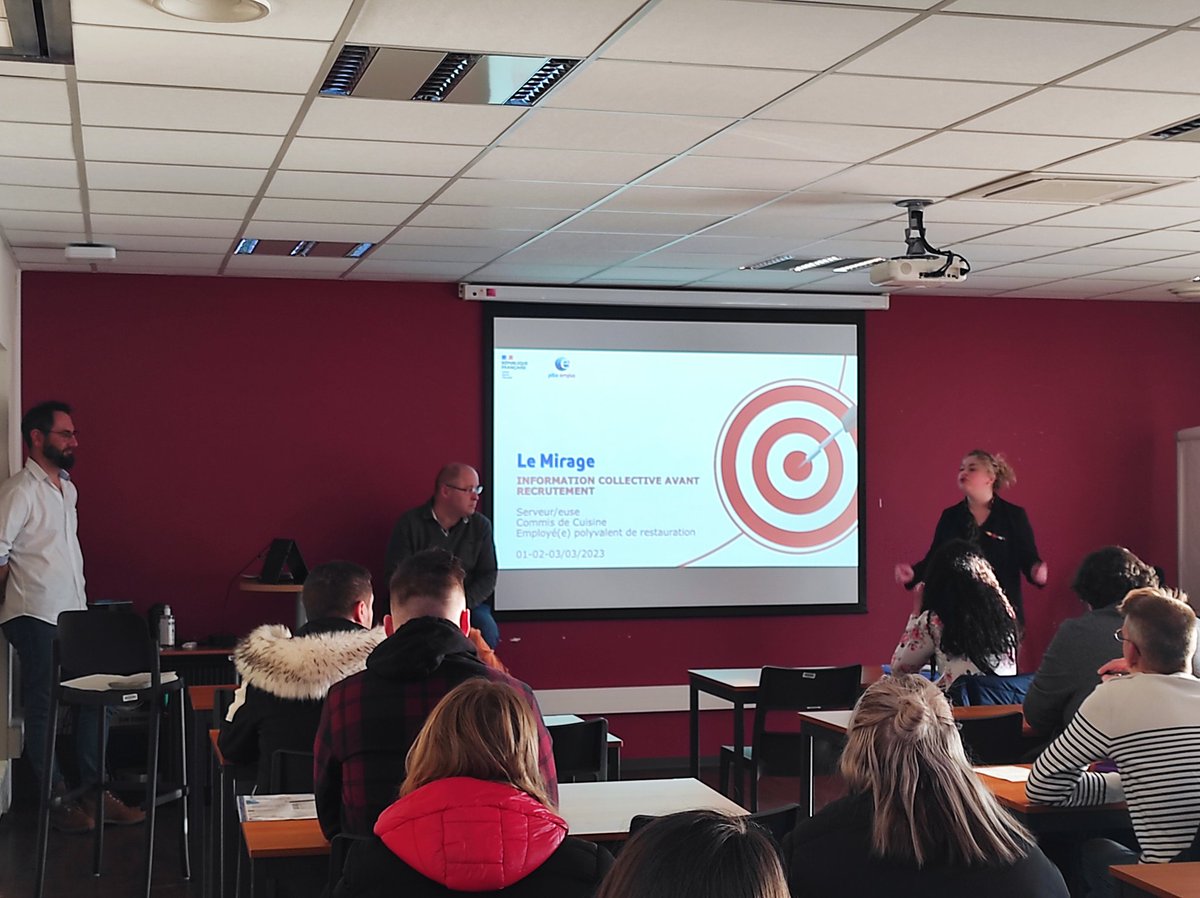 🎯 #recrutementlemirage
Le Bowling le Mirage s'installe sur Cambrai... Le lancement des recrutements c'est aujourd'hui 👍 40 postes à pourvoir