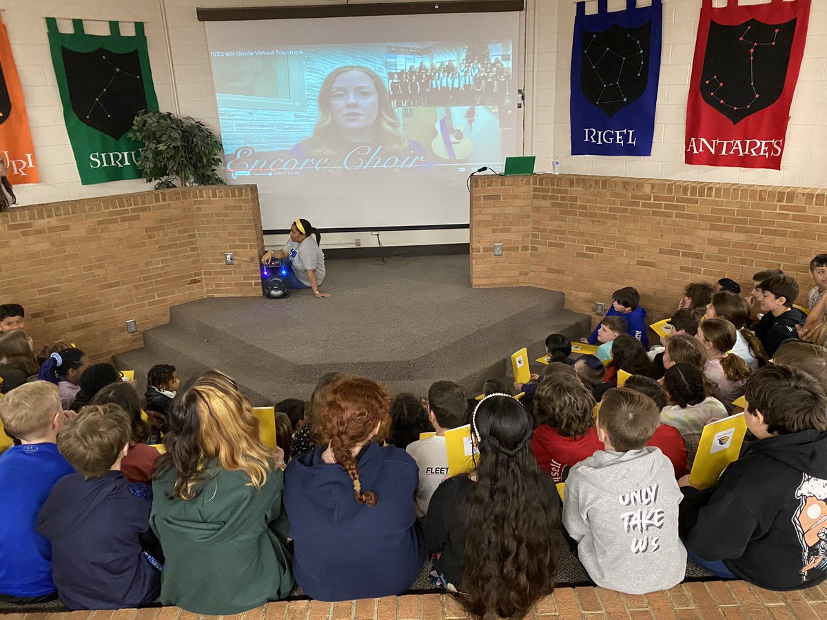 It is that time once again Beaver Nation! Visiting Karns Elementary to begin the transition to middle school! #classof2030 <a href="/Karns_Middle/">Karns Middle School</a>