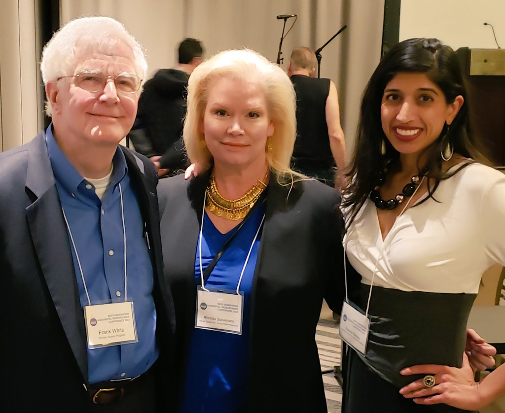 Mini-reunion with @OACspace advisor Frank White &amp; CEO Rhonda Stevenson at <a href="/NSRC2023/">Next-Generation Suborbital Researchers Conference</a> ! 🚀🌠