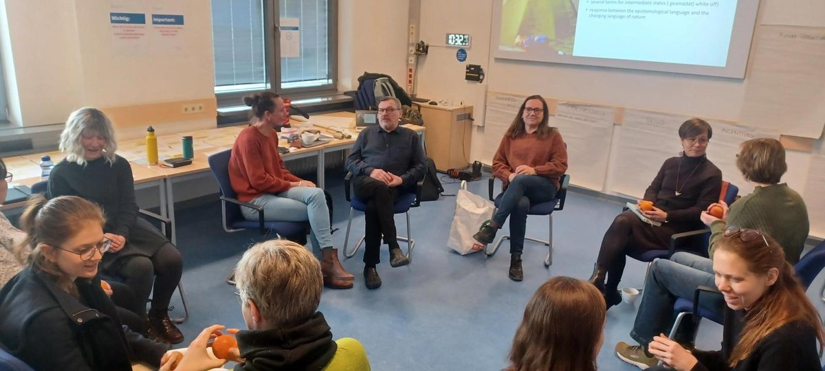 #Dávgi project #workshop is in full swing. 2day, Jan Erik Henriksen & Nina Hermansen from #Indigenous Voices #research group @UiTNorgesarktis held a session on #Sámi ways of #communication. #Dávgi project engages with collaboration across ways of knowing @SaamiCouncil