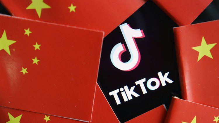 nexta_tv's tweet photo. ❗️TikTok could be banned in the U.S.

The House Foreign Affairs Committee of Congress approved a bill to ban TikTok in the United States. 

The social network is suspected of spying for China. The bill has been sent to the House of Representatives for a general vote. https://t.co/3OA84wICIc