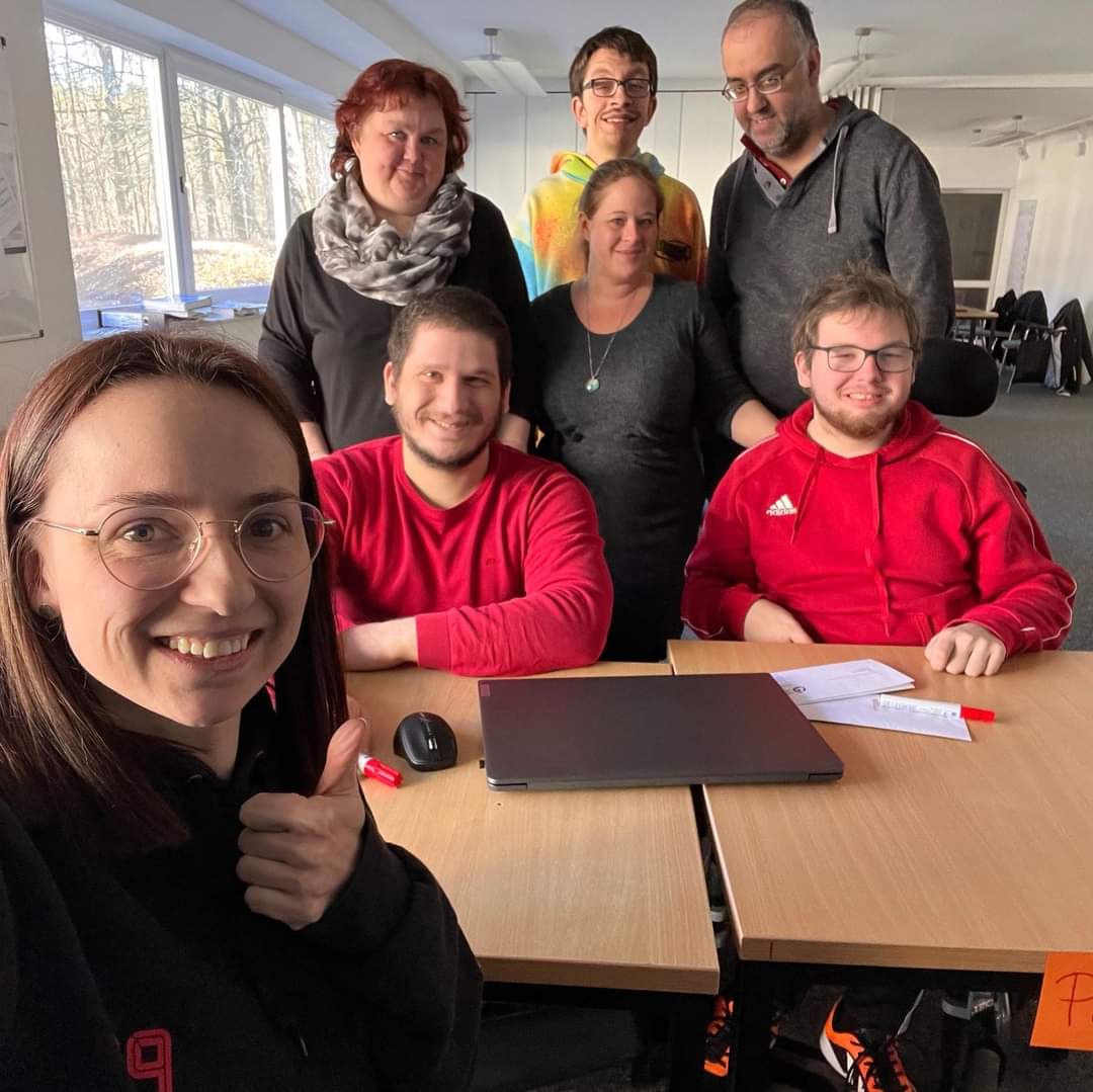 Lebenshilfe Hessen (@lhhessen) on Twitter photo Unser <a href="/aktion_mensch/">Aktion Mensch e.V. (inaktiv)</a> Projekt mit dem Lebenshilfewerk Marburg zur Qualifizierung von Selbstvertretern zum Referenten an Fachschulen für #Sozialwesen nimmt Fahrt auf. Montags treffen sich die Teilnehmenden, um sich auf den Job an einer #Heilerziehungspflege -Schule vorzubereiten. Unser <a href="/aktion_mensch/">Aktion Mensch e.V. (inaktiv)</a> Projekt mit dem Lebenshilfewerk Marburg zur Qualifizierung von Selbstvertretern zum Referenten an Fachschulen für #Sozialwesen nimmt Fahrt auf. Montags treffen sich die Teilnehmenden, um sich auf den Job an einer #Heilerziehungspflege -Schule vorzubereiten.