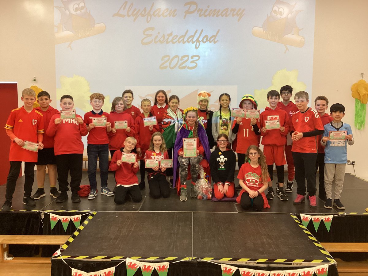 Llysfaen2023's tweet image. Congratulations to all of our Year 6 pupils, especially our Eisteddfod winners, finalists and 2023 Bard. Cookery, photography, art, recitals, Bardic poems…what a busy few weeks we’ve had!! Llongyfarchiadau to you all! 🏴󠁧󠁢󠁷󠁬󠁳󠁿🎨🖋️#6CP #6GJ #Eisteddfod2023