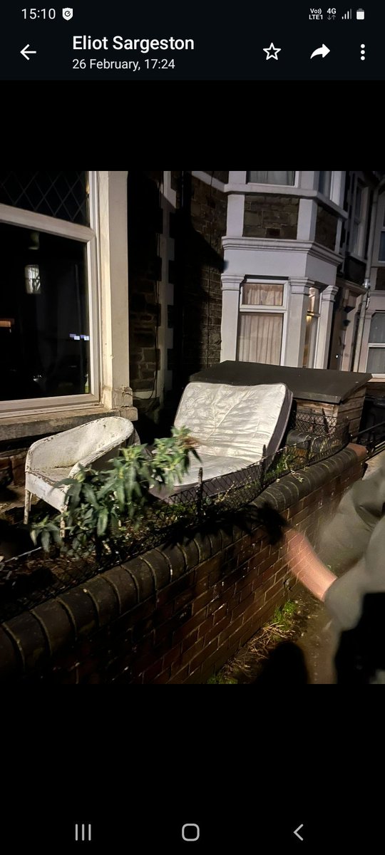 DivanGang's tweet photo. Night Stalker
#mattress #kayburley https://t.co/OVuOqAmL5i
