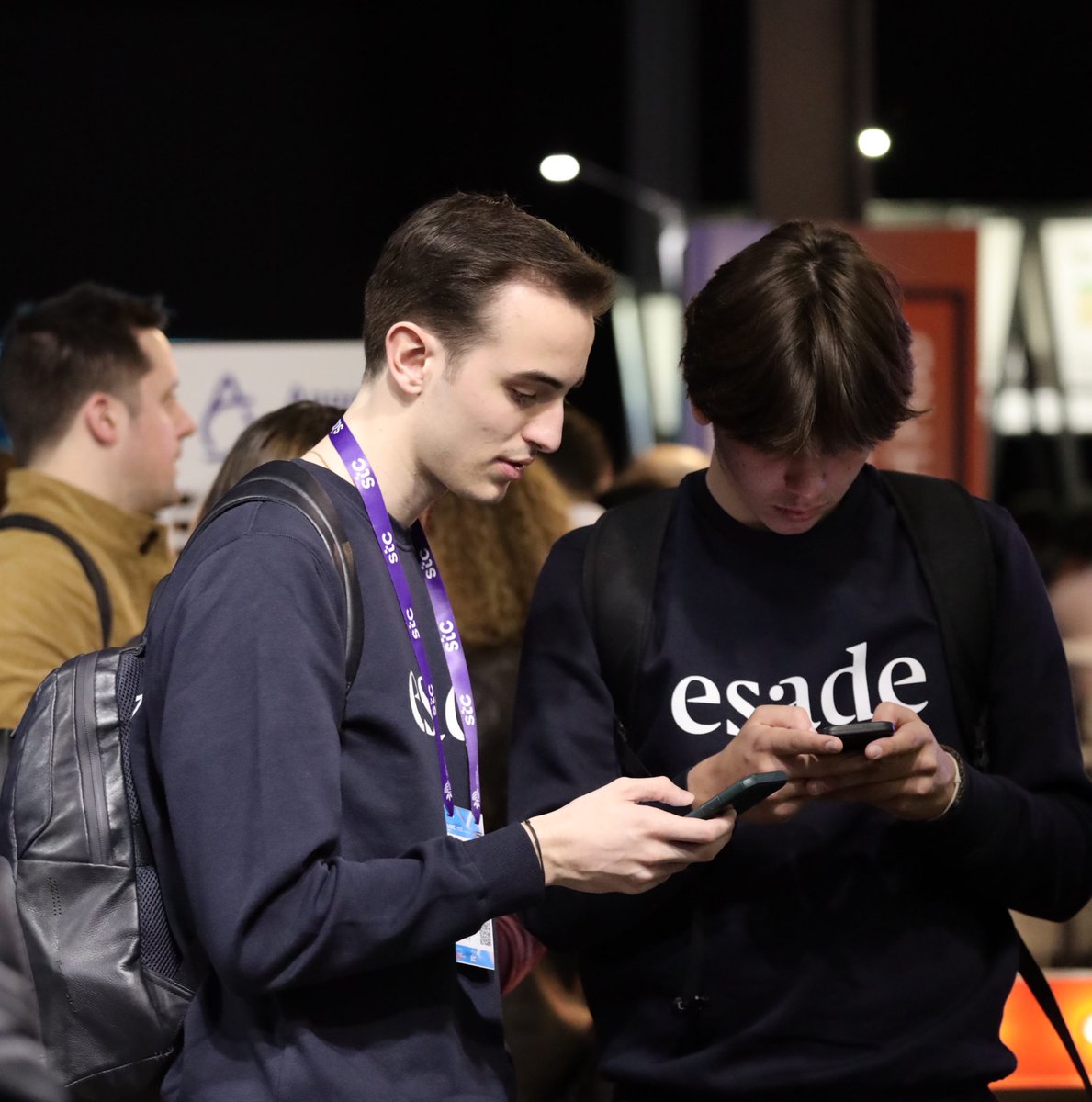 Esade's tweet photo. 🚀Our #EsadeBAIB students visited @4YFN_MWC to participate in an academic activity as part of their 'Advanced Algorithms Machine Learning' class. They interviewed tech startups on strategy and growth, as part of the #Esade ‘Learning by Doing’ methodology!🙌🏼 https://t.co/d0vC0aoGx8