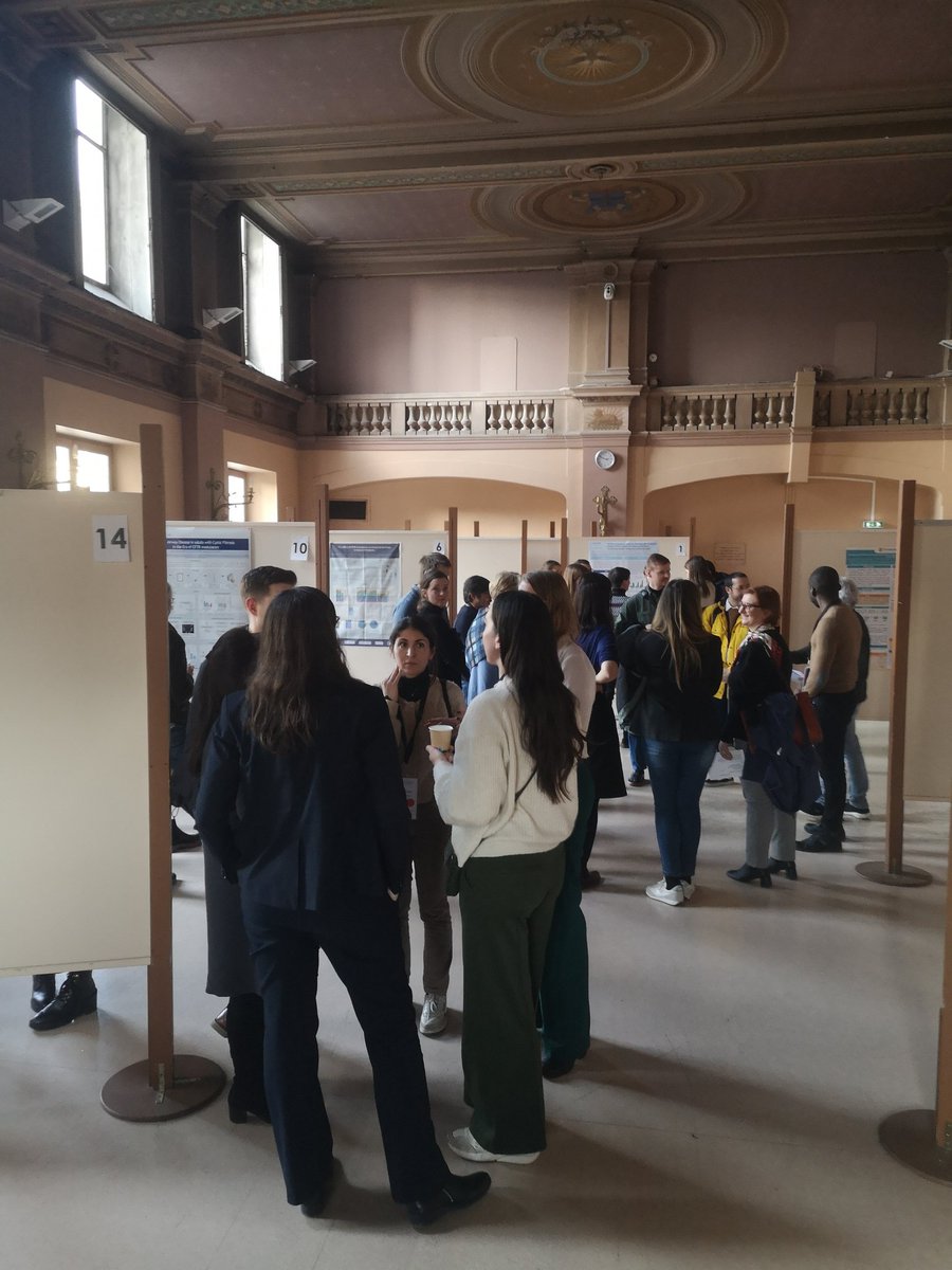 At #EYIM2023 poster session the exchanges seem to be interesting #cysticfibrosis #research #younginvestigators #preparingthefuture #Science