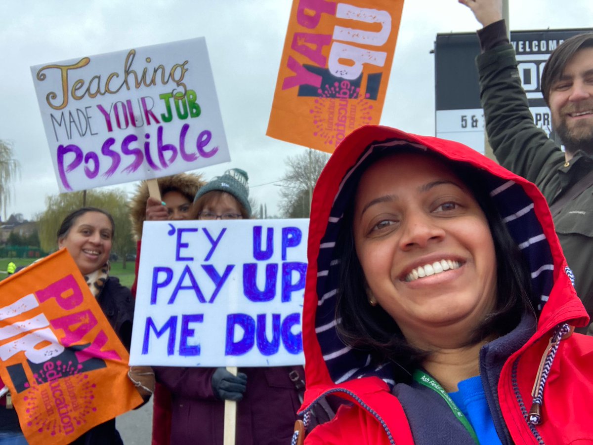 SaveAFResi's tweet photo. #NEU members from Ash Field Academy marched with the banner to #SaveAshFieldResi in Leicester City Centre today; while support staff from our school were also out supporting the picket lines at Crown Hills Community College this morning. https://t.co/GxCfT2caAi