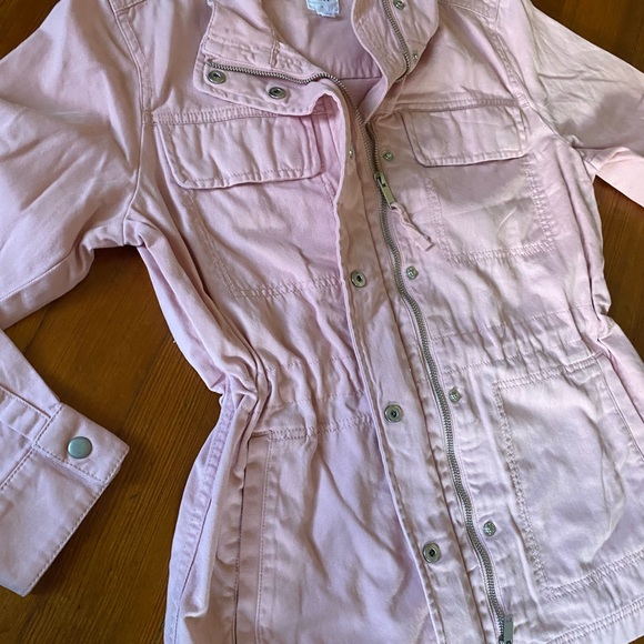 RuggieroPattie's tweet photo. So good I had to share! Check out all the items I'm loving on @Poshmarkapp #poshmark #fashion #style #shopmycloset #gap #cisono #vineyardvines: https://t.co/RTsbZO0tQ9 https://t.co/lUt3DYd5tB
