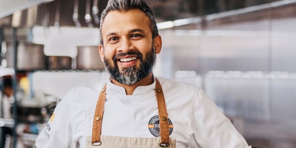 FondationHM's tweet photo. En mars, dégustez des mets sri-lankais et appuyez Montfort. Vivez une expérience unique avec Chef Chaminda. Info  @Dhruveescanada au 613-744-7888

In March, enjoy Sri Lankan food and support Montfort. Live a unique experience with Chef Chaminda. More info: 613-744-7888 https://t.co/osV9DyZDoY