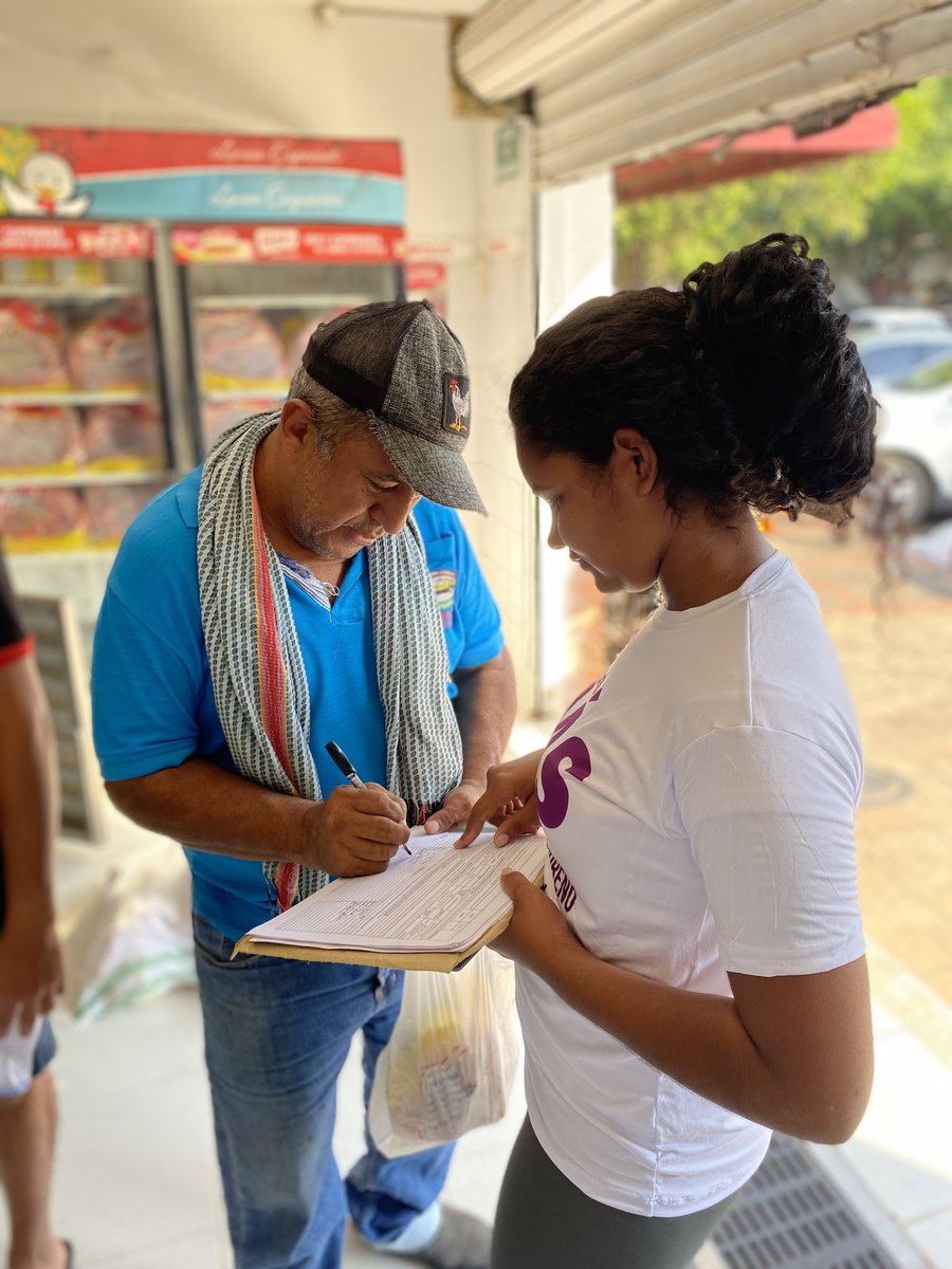 CJoseMoreno's tweet photo. Hoy recogemos firmas para que Valledupar sea una ciudad más educada, turística, emprendedora, cultural, segura, próspera con salud y empleo. 

Tú tienes el control, tú tienes el bolígrafo. 
Firma por Valledupar. https://t.co/EkfhEGwnB6