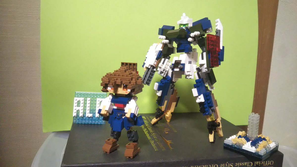 alfkite's tweet photo. #プチブロック #4to2
プチブロックのシーラカンス・チョウチンアンコウ・宇宙飛行士・スナイプの4袋から任意のブロックを使って《艦娘きゅーと》いなづまさん(タイニー版)とセミアーマードタイプの量産型ロボの2作を作りました。あとおまけのスタンド。
4袋で2作品をビルドなので
#4to2 です https://t.co/UrrbQM7IUw