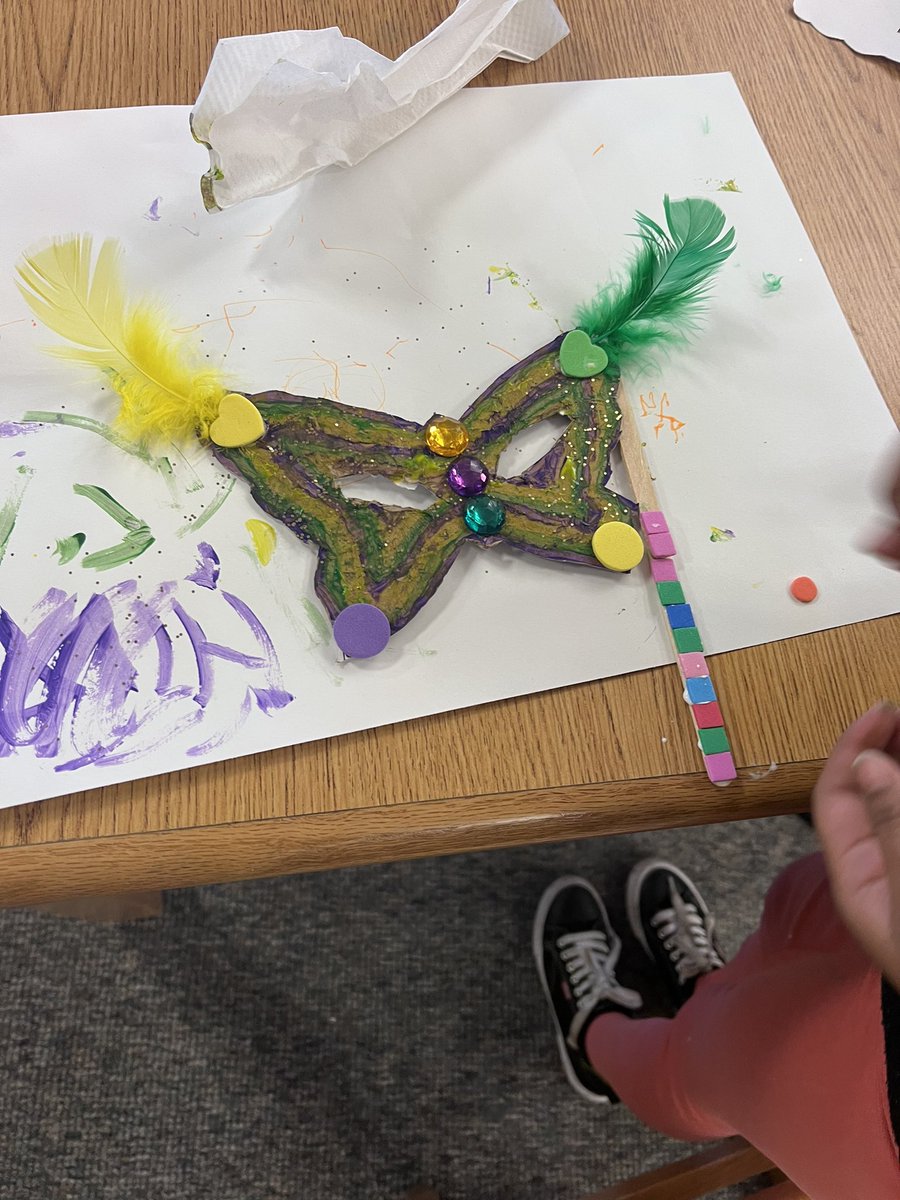 LibEricksen's tweet image. Just a few of our maker-space projects! #librariesrock #makerspace #makersinthelibrary #makermovement @HammondTerrilyn @NYBookDr @RCSDLibraries @RCSDsch5