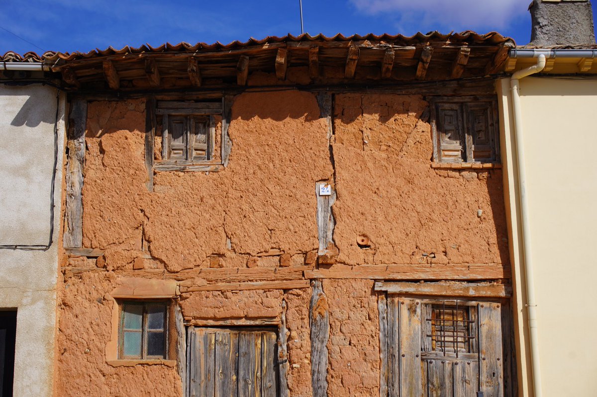 Daviddcoba's tweet photo. Historia de la evolución arquitectónica en Tierras del Burgo (Soria). https://t.co/epOx7eCP2C