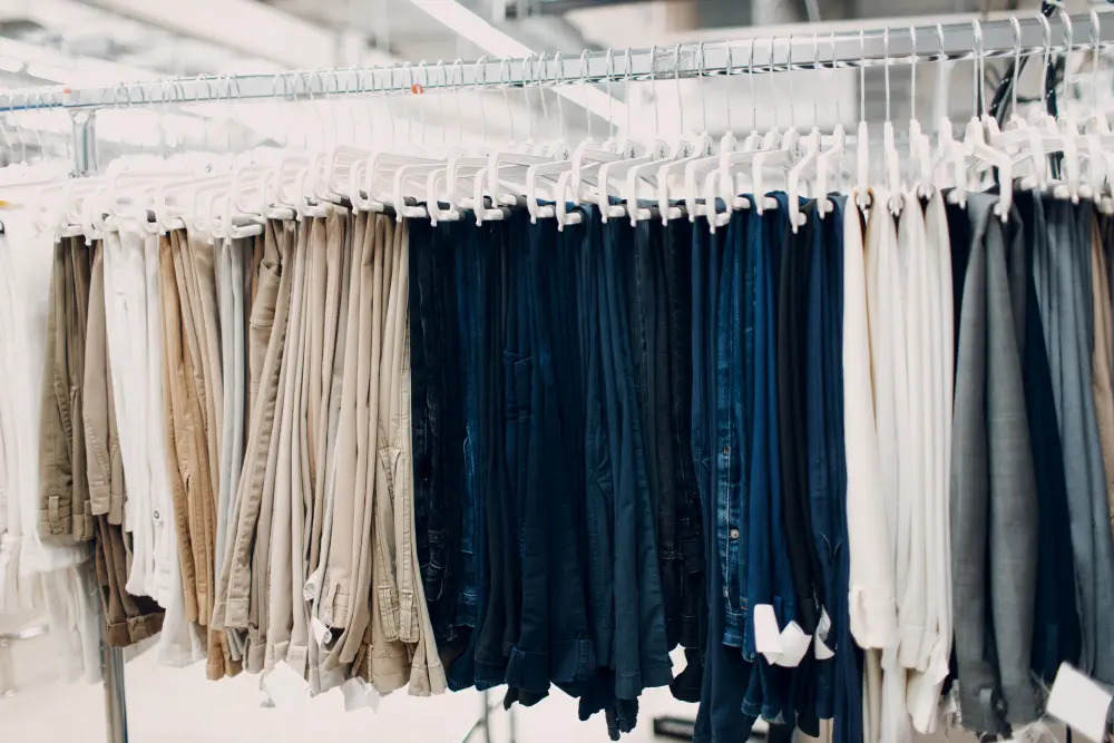 ServiceUniform's tweet image. #OnPremiseLaundry is often unreliable and costly. Fortunately, there&apos;s a solution to this problem! Discover how Service Uniform can save your facility time and money when you read our #blog. serviceuniform.com/avoid-the-cost…