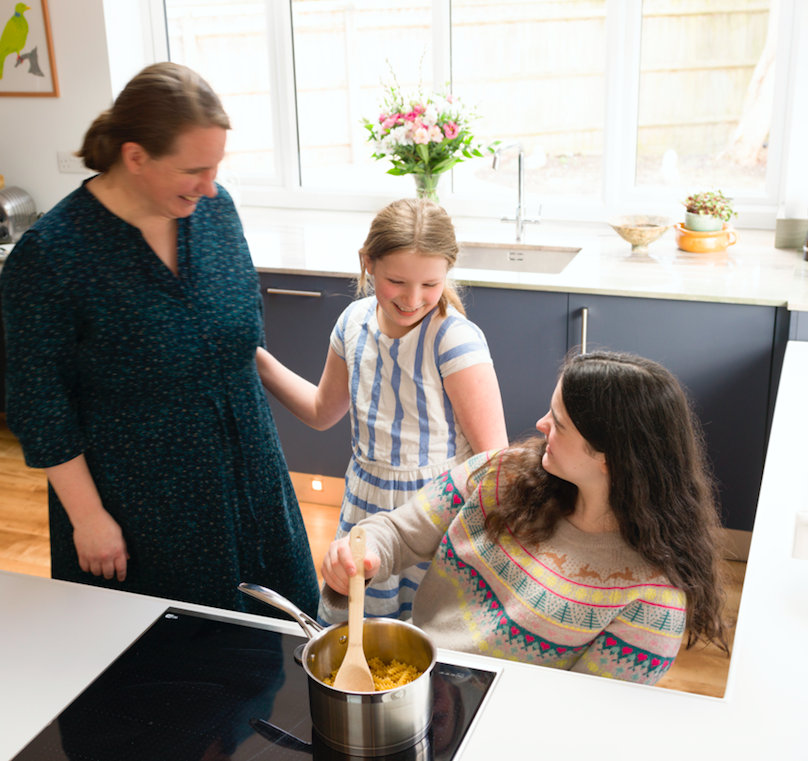 How sleek and sophisticated is this kitchen? What you might not realise is this is a fully accessible design that has been created for a full-time wheelchair user and her family. Clever and thoughtful design has made this space stylish and practical.

#internationalwheelchairday