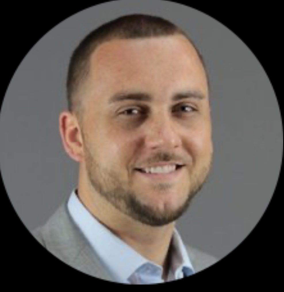 🎉🥳 CONGRATULATIONS to our incredible leader <a href="/krincon21/">Kris Rincon</a> for making Summit 👏🏼👏🏼👏🏼 we are so grateful to be a part of your team and get to celebrate with you 🤗 enjoy Cali 🏝️