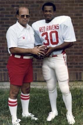 Happy Birthday to our alumni Heisman Trophy Winning Running back Mike Rozier. 