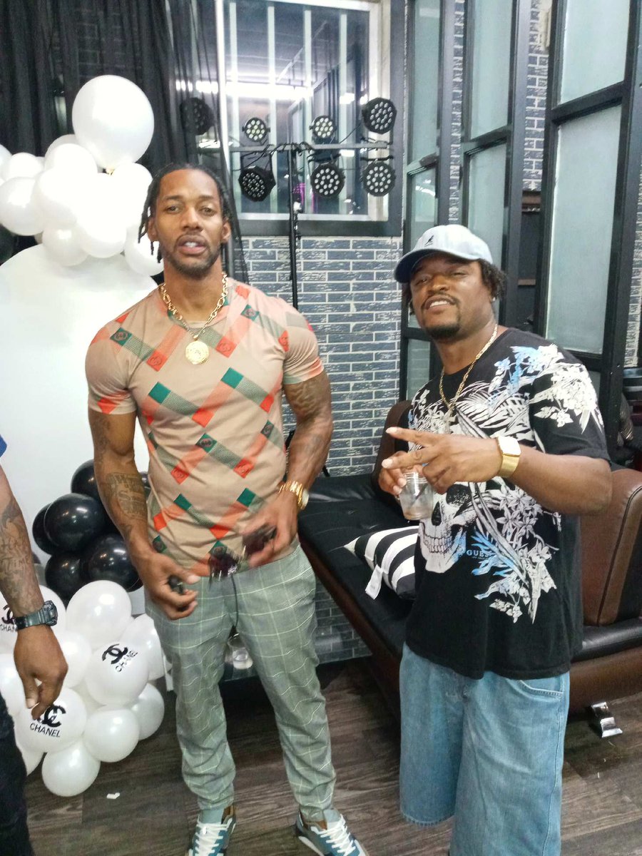 Two4Ent's tweet image. Number 1 stunna