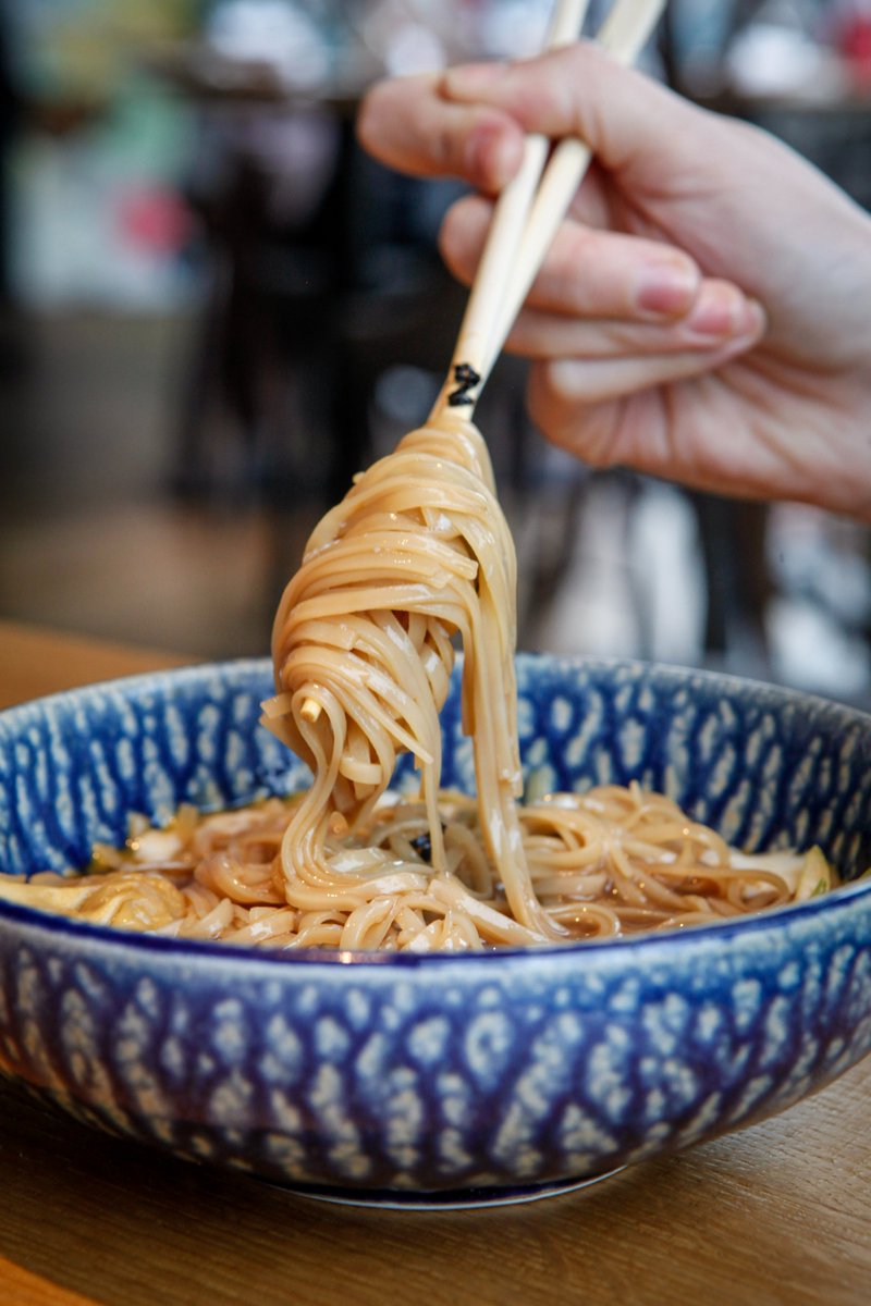 ¡Nos declaramos fans del ramen! ¿Y tú?

📍 Avda. de los Andes, 8
RESERVAS ➡ LINK EN BIO

#somosMoemios #Moemia #tabernaviajera #taberneros #deaquiydealla #muymoemios #goodvibes