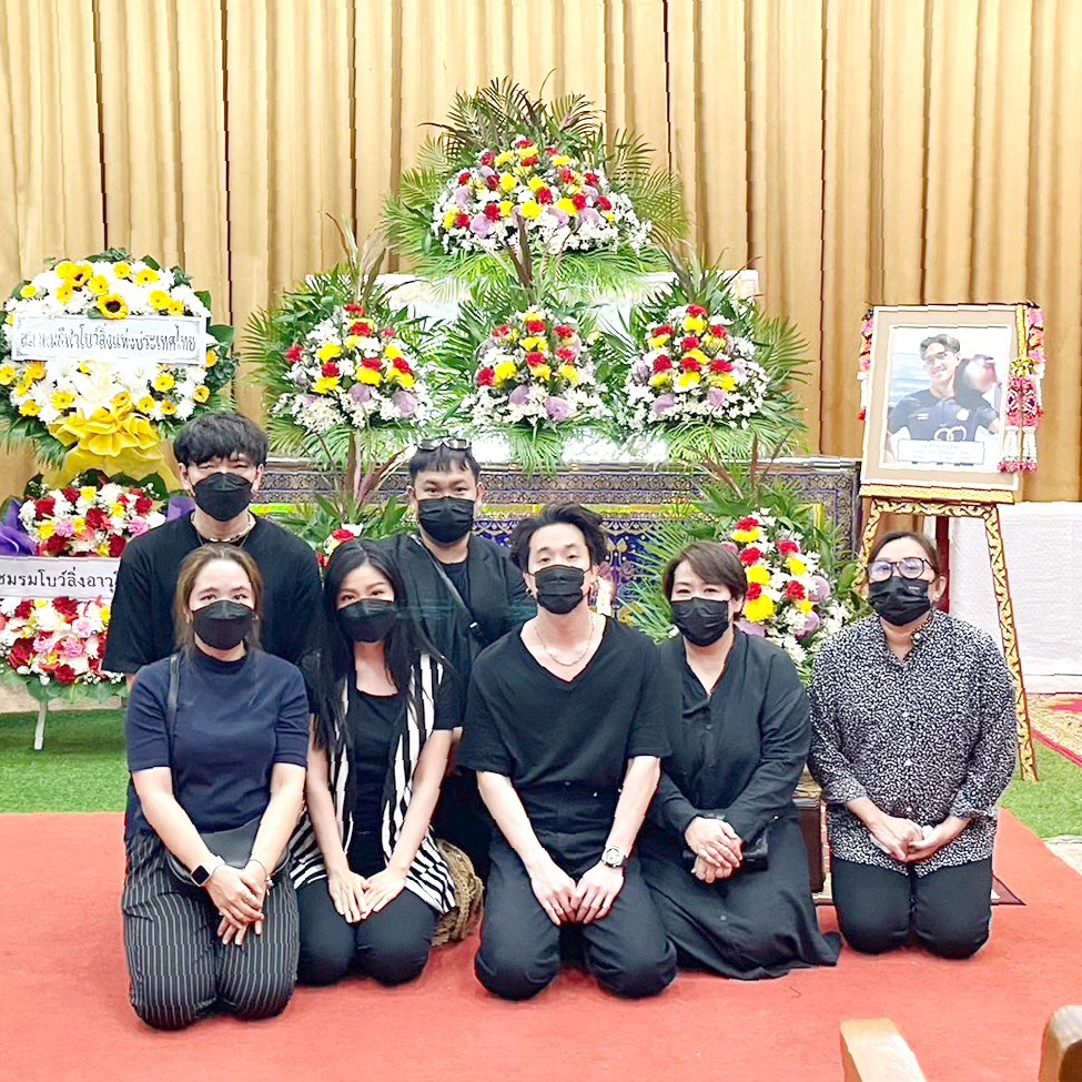 โปรดิวซ์หิน 1642 tweet media