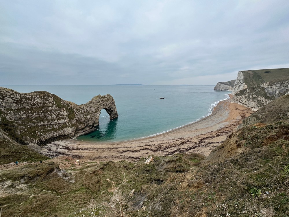 Splodz's tweet image. I love @VisitDorset. It's such a beautiful place to walk.  

In this post I share two contrasting walks on the Dorset coast. The iconic rugged and rocky one. And another more about the rolling countryside. 

&amp;gt;&amp;gt; splodzblogz.co.uk/2023/02/19/two… 

#GoHiking #GetOutside #OneHourOutside