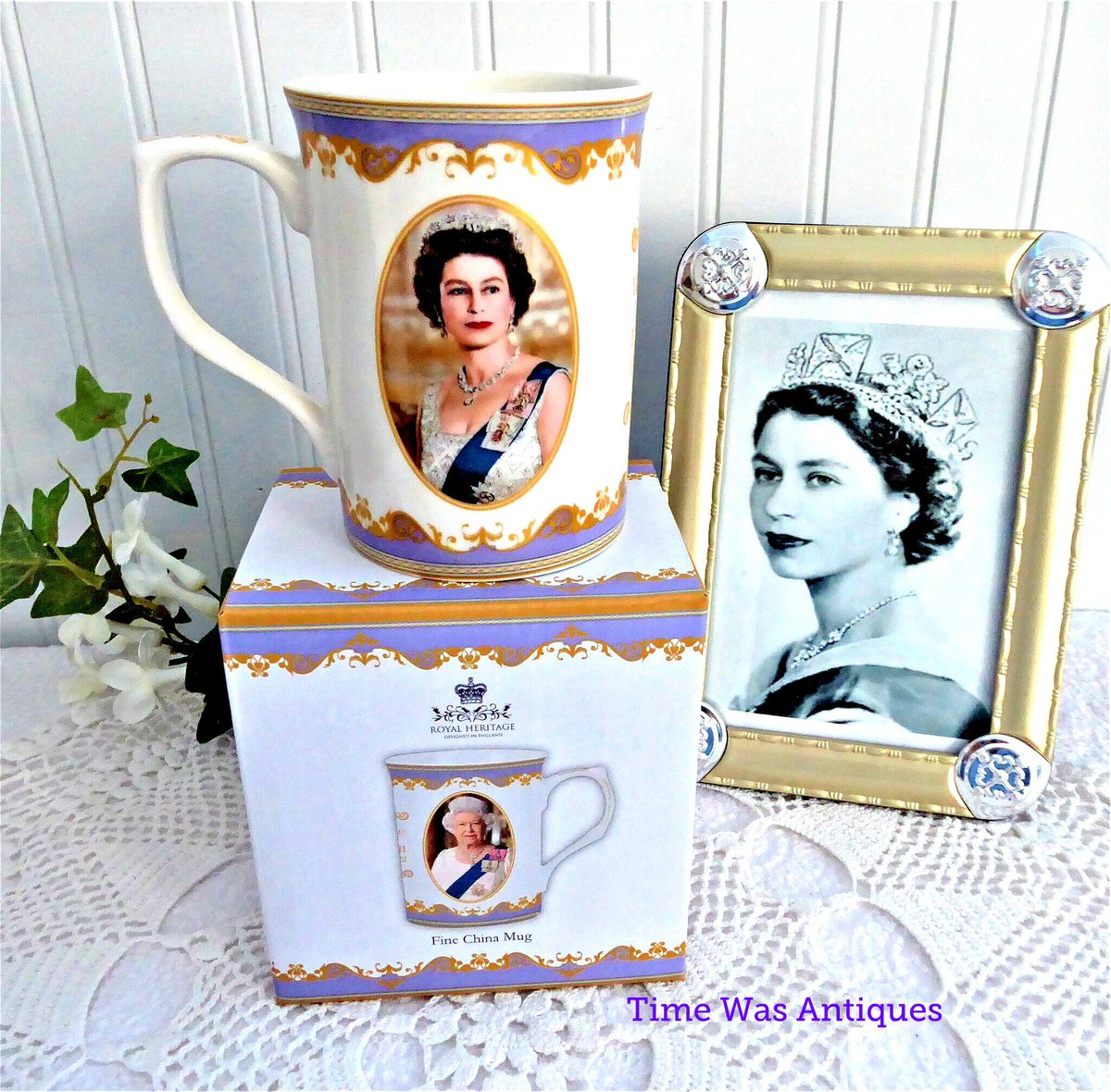 timewasantiques's tweet photo. Commemorative Mug Queen Elizabeth II 1926-2022 Boxed English Bone China Royal Memorial https://t.co/fyOOrxqB21 https://t.co/7znEwVghz9