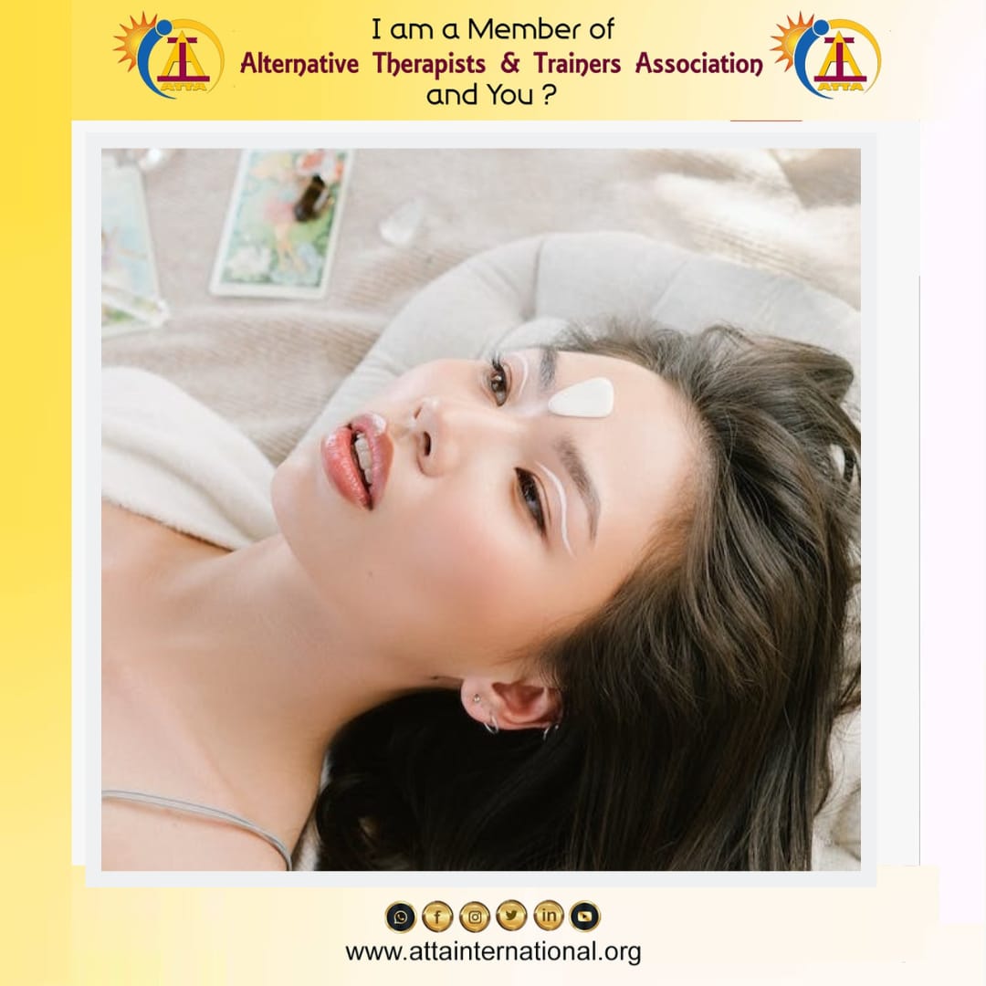 attaassociation's tweet photo. What is Crystal Healing ? 
Crystal healing is a form of alternative medicine in which crystals and other stones are used to cure ailments and protect against disease. Practitioners use crystal healing to facilitate physical, emotional, and spiritual healing. 
#crystalhealing https://t.co/KFdNlGfxuB