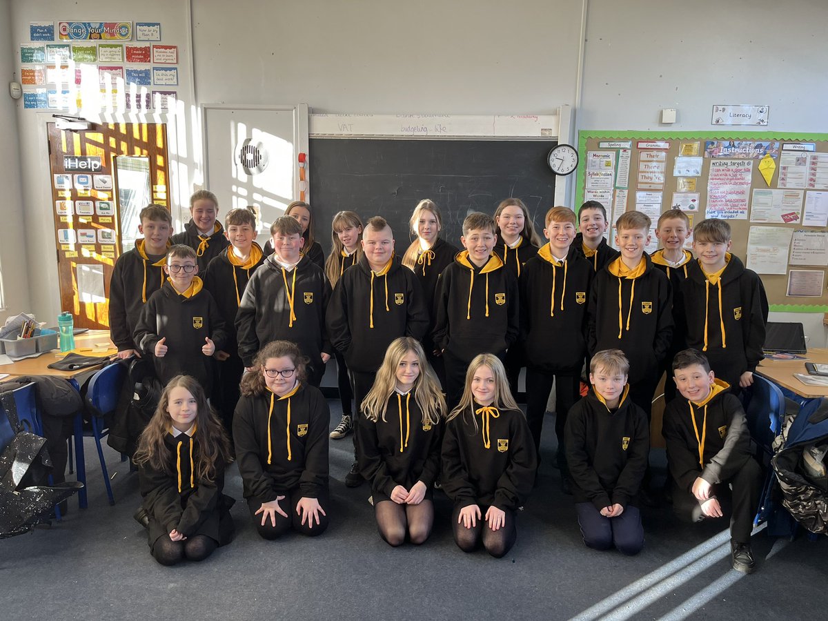 Miss Young P5Y KPS tweet media