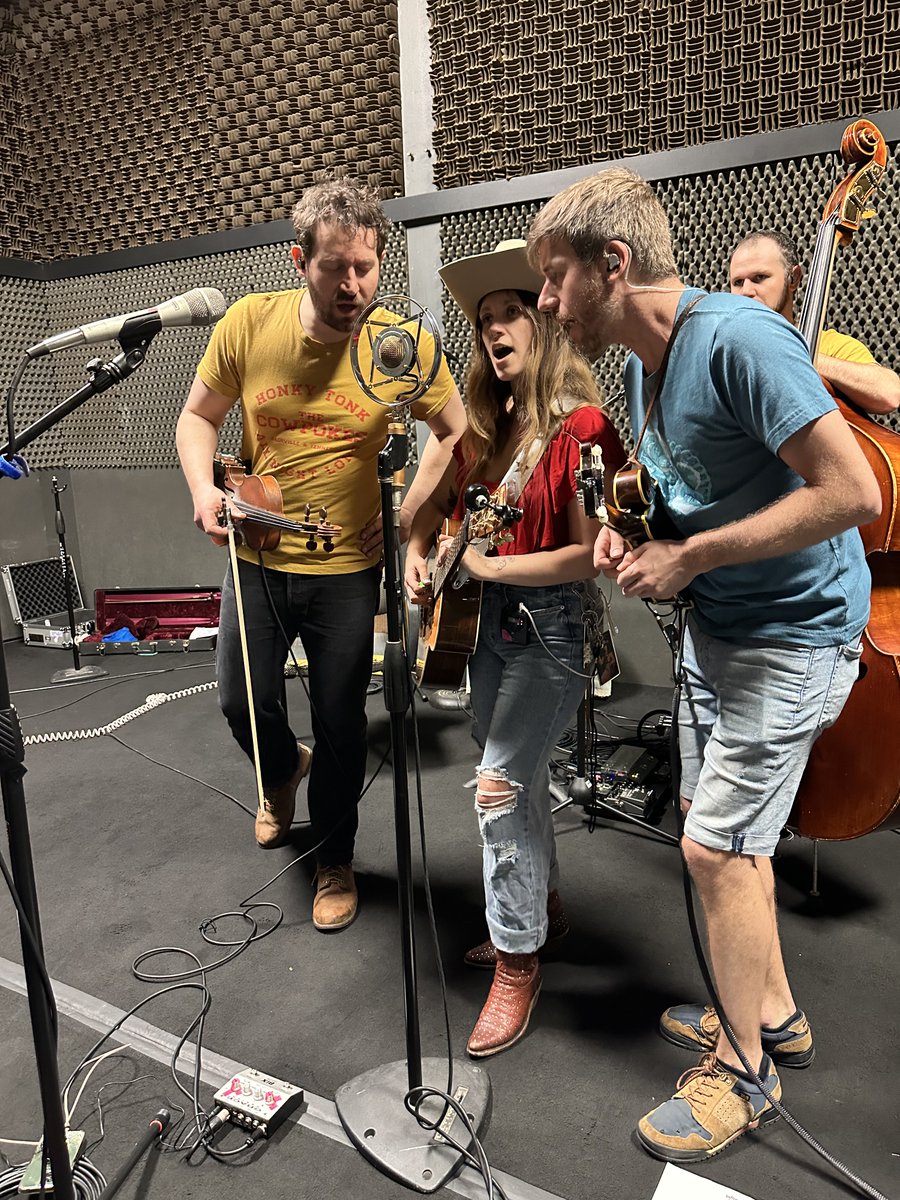 Sierra Ferrell tweet media