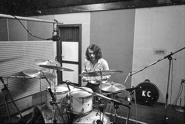 Michael Giles, one of the best drummers of his generation, is 81 years old today. Here he is in Wessex Studios during the recording of King Crimson's 1969 debut album. Happy birthday, Michael...