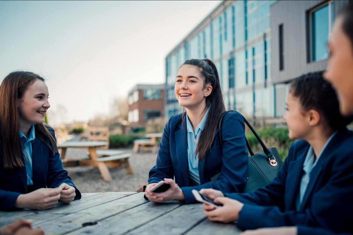 LBofHounslow's tweet photo. Today is the Secondary School National Offer Day and we're pleased to say 9โฃ4โฃ % of #Hounslow pupils received an offer from one of their preferred secondary schools.
Read more:
https://t.co/A7HSexnGKT
#Nationalofferday #Schoolplace https://t.co/KgMDkrLGsX