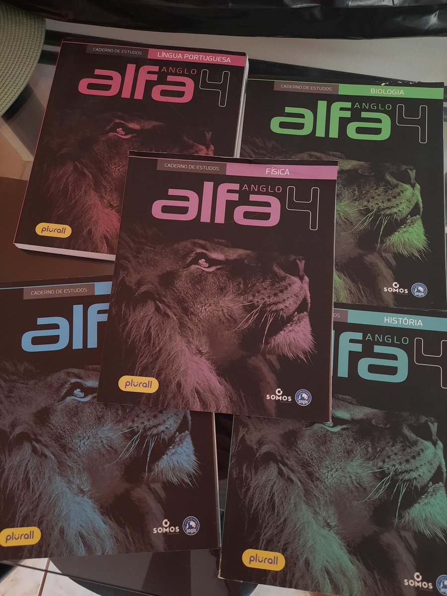 chuusstudy's tweet image. GENTE???????? EU ACABEI DE GANHAR ESSAS APOSTILAS DO ANLGO EU TO-
