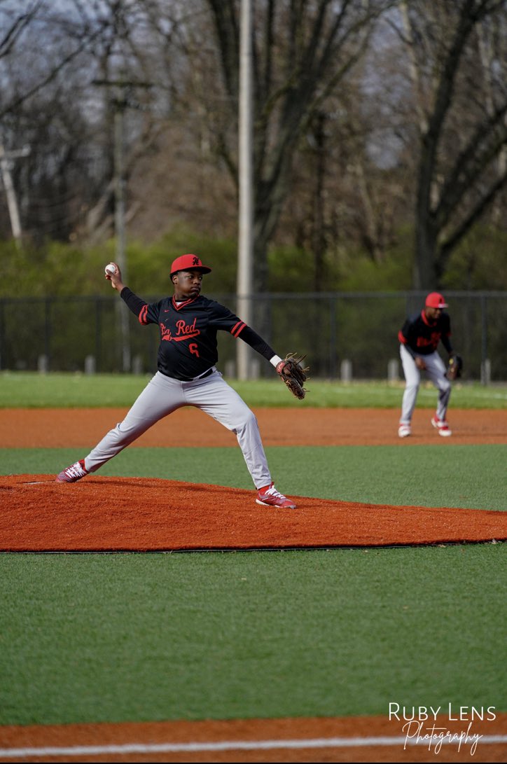 BreezyDavis24's tweet photo. My name is Breon Davis, I am a leader, and a hardworking student athlete who plays baseball at Hughes Stem High School. Last year I averaged 41 strikeouts as a sophomore, also I was named All-Conference 1st team in my sophomore Season. More greatness to come, be on the lookout ! https://t.co/ZajPcmM7Su