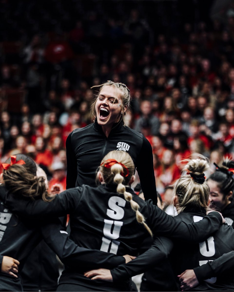 gabifaithb's tweet photo. Recent @SUUGym 🦋🤸‍♀️❤️‍🔥 https://t.co/6sNuQnxuBF