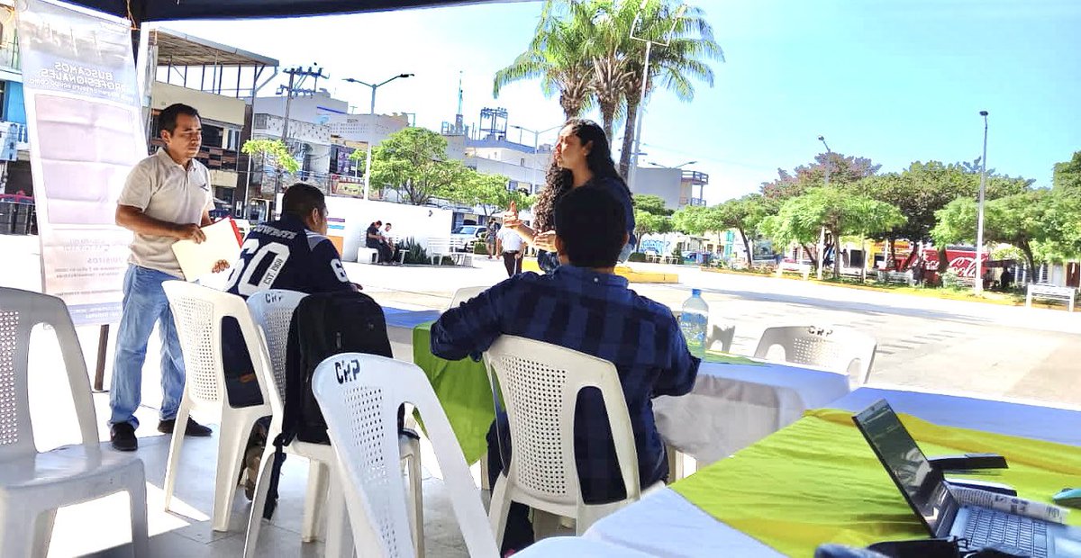 SNE_Tabasco's tweet image. Esta mañana en el municipio de Paraíso, personal del #SNET en colaboración con reclutadores de #TECHINT, dieron inicio al reclutamiento presencial donde llevan a cabo entrevista directa con la compañía.