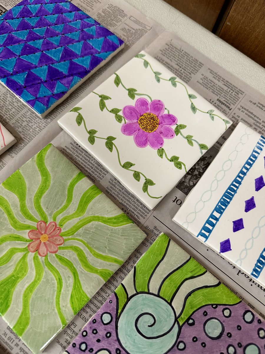 LZHSFCS's tweet image. Interior design students created tile coasters to demonstrate everything they’ve learned about elements &amp;amp; principles of design. They all really showcased their skills &amp;amp; talents within their final coasters! #InteriorDesign #ElementsOfDesign #BetterTogetherD95