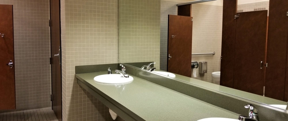 A poorly maintained restroom can have devastating consequences for your #business. Find out how our services can positively impact your facility when you read our #blog! tomlinsonlinenservice.com/how-clean-rest…