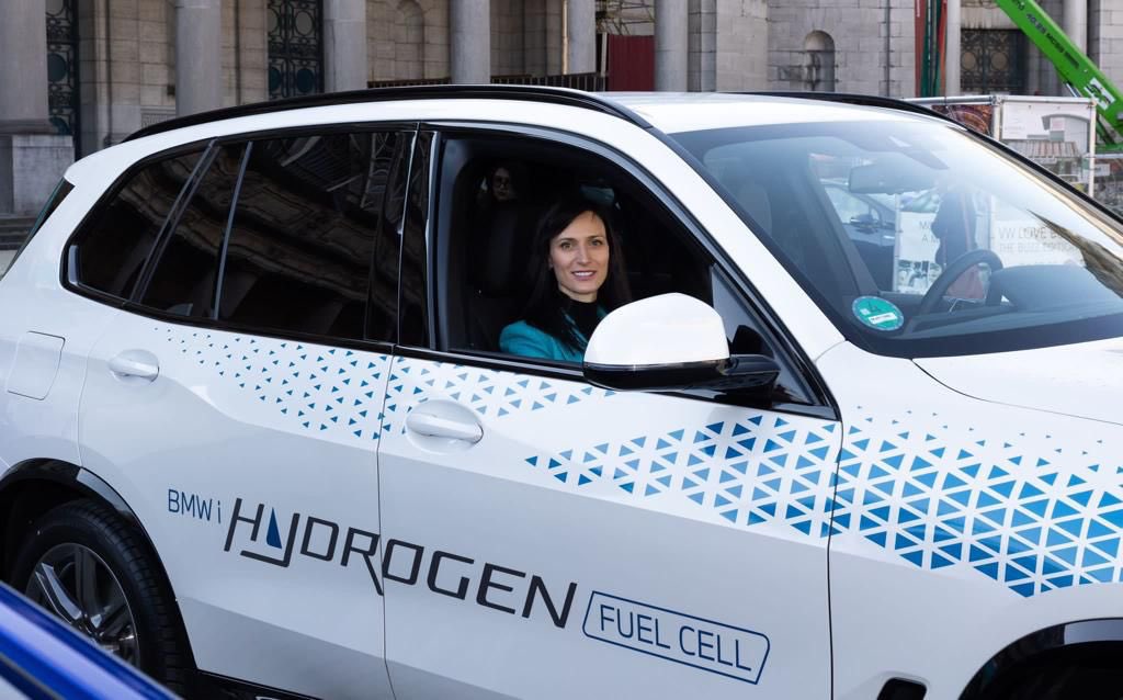 Hydrogen is a major ambition for researchers, innovators, students &amp; all citizens! 

With knowledge, investments &amp; synergies <a href="/CleanHydrogenEU/">Clean Hydrogen Partnership</a> <a href="/H2Europe/">Hydrogen Europe</a> <a href="/HorizonEU/">Horizon Europe 🇪🇺</a> @ErasmusEU &amp; <a href="/eitEU/">European Institute of Innovation & Technology</a>, hydrogen can #REPowerEU.

🤝Together with🇪🇺leading #H2 stakeholders, united for implementation.
