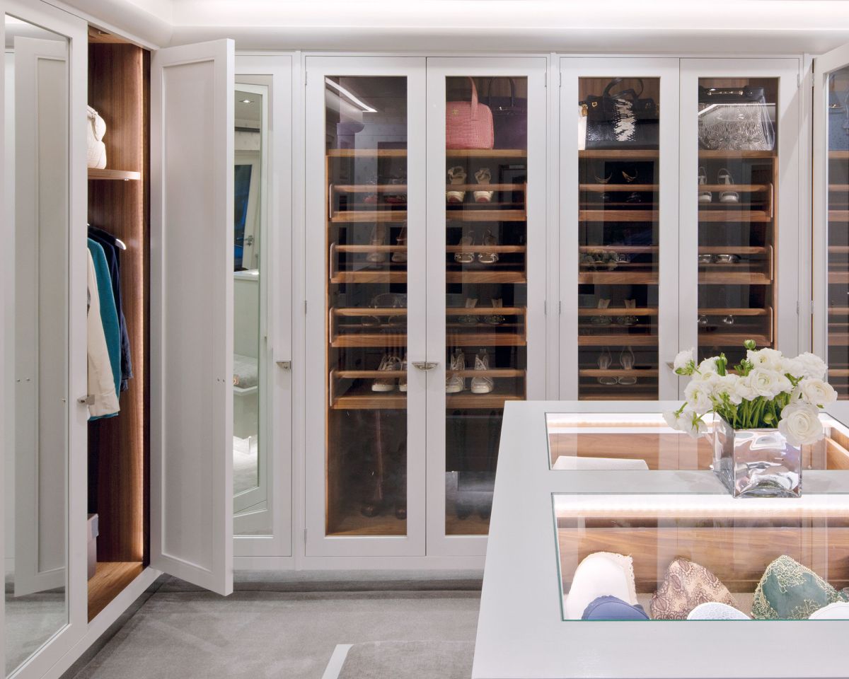 How deep should a closet be? The optimum dimensions for a bespoke wardrobe, according to experts https://t.co/bcydz7D7CI https://t.co/SogcnE3DD0