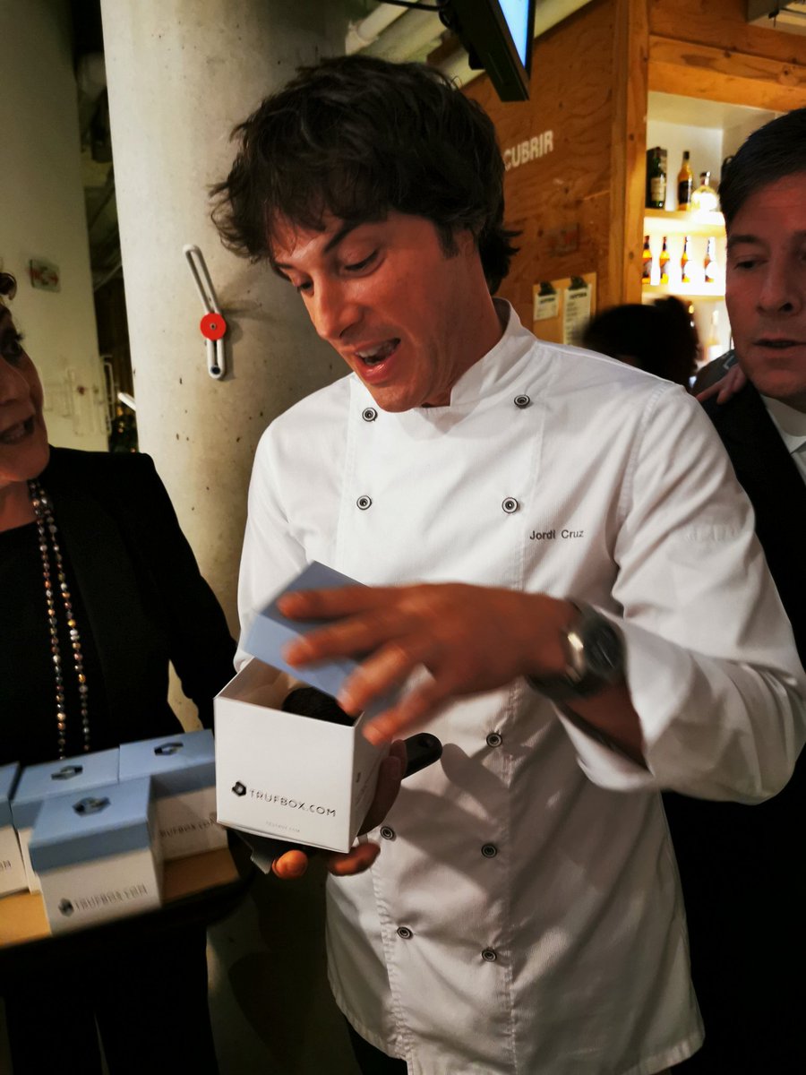 "Una modesta encina, un hongo forestal y un terreno improductivo. Dejemos de ser tan humildes en el sector forestal y veamos nuestros productos como los ven los demás" Dr. Jaime Olaizola.  <a href="/IDForest/">IDForest</a> <a href="/trufbox/">Trufbox</a> <a href="/ingdemontes/">Ingeniería de Montes</a> <a href="/ECMfungi/">ECM</a> <a href="/YoungForesters/">iuFOR UVa-INIA</a> <a href="/PC_UVa/">Parque Científico UVa</a> #trufanegra <a href="/bculinary/">BasqueCulinaryCenter</a>