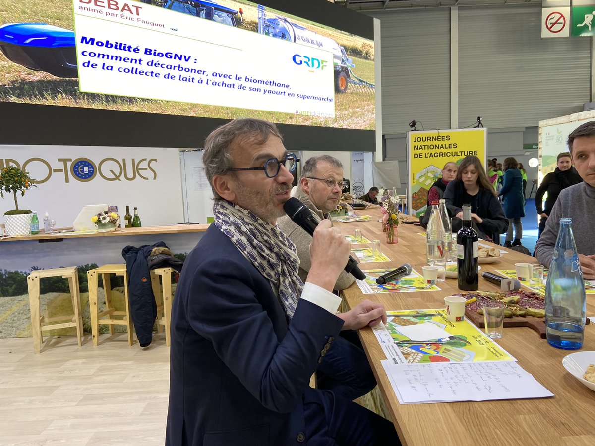 « Grâce à la #methanisation, <a href="/GRDF/">GRDF</a> s’est fixée l’objectif de 20 % de #gazvert en 2030 et 100% en 2050. On est sur une grosse dynamique avec une belle perspective » témoigne <a href="/jjraidelet/">Raidelet</a> 
#SIA2023 #agridemain <a href="/GRDF/">GRDF</a>