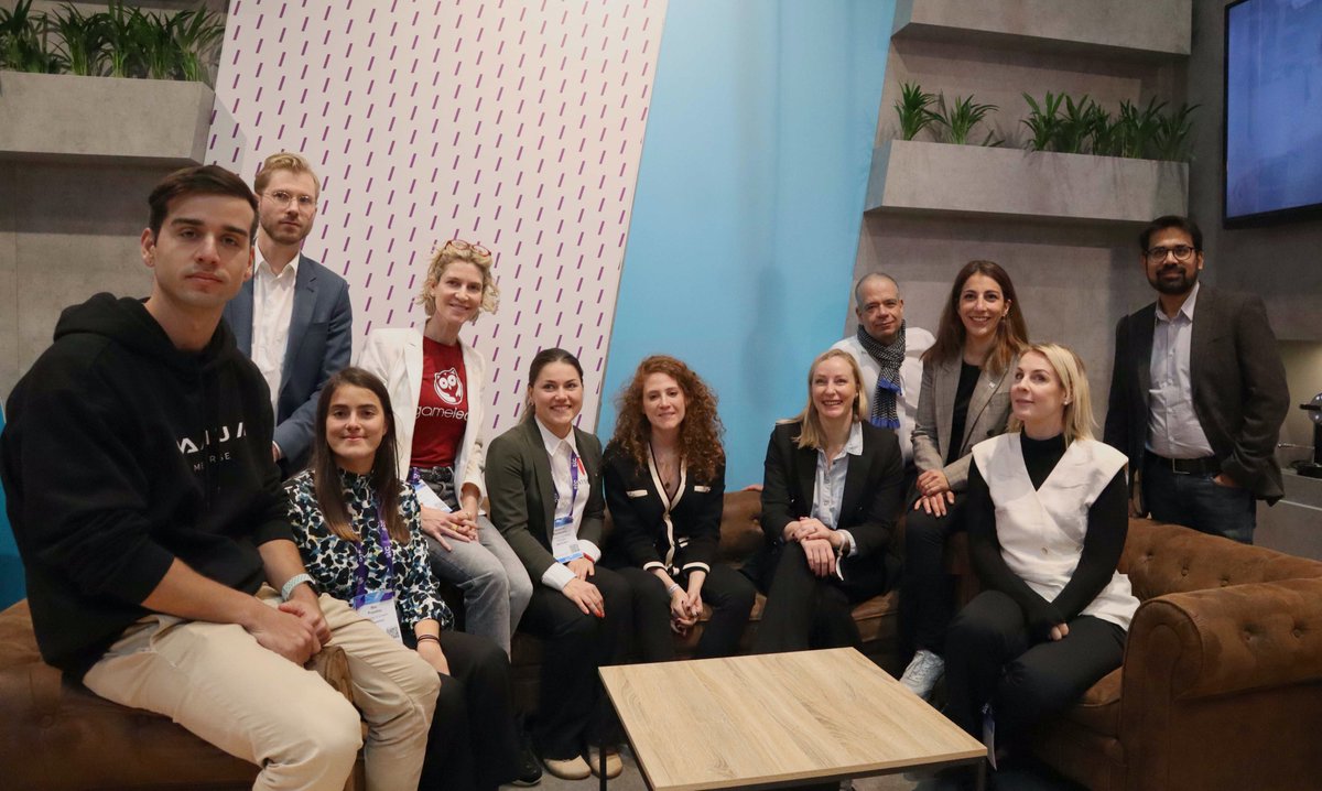 Wayra's tweet photo. #Wayra4YFN23 |💥Today we gather the members of the Metaverse Activation Programme!

🚀 The program developed by @Meta and @Telefonica to scale #startups in the #metaverse and #web3 industry ➡️ @Gamiumcorp , @crossmint , @MatsukoCompany  and @Gamelearn 

 🔗https://t.co/rK1TgIURlG https://t.co/VX5k7y1ZwE